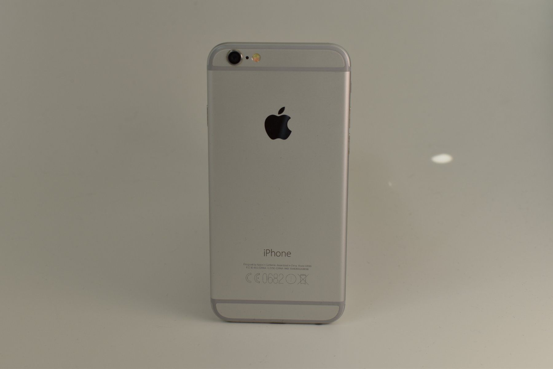Apple Telefoni cellulari / Smartphones: iPhone 6 – Läuft & Entsperrt – Usato da Azmoos venduto da greenstone13 2