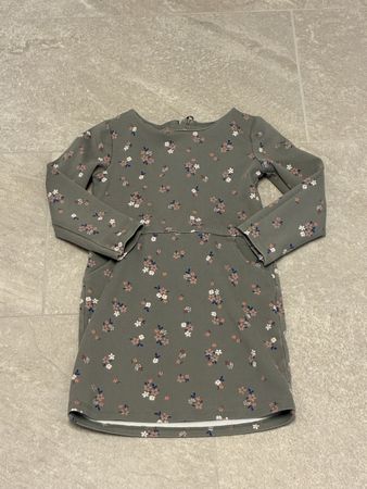 Süesses H&M Kleid, Gr. 110/116, Blumenmuster, Top Zustand!