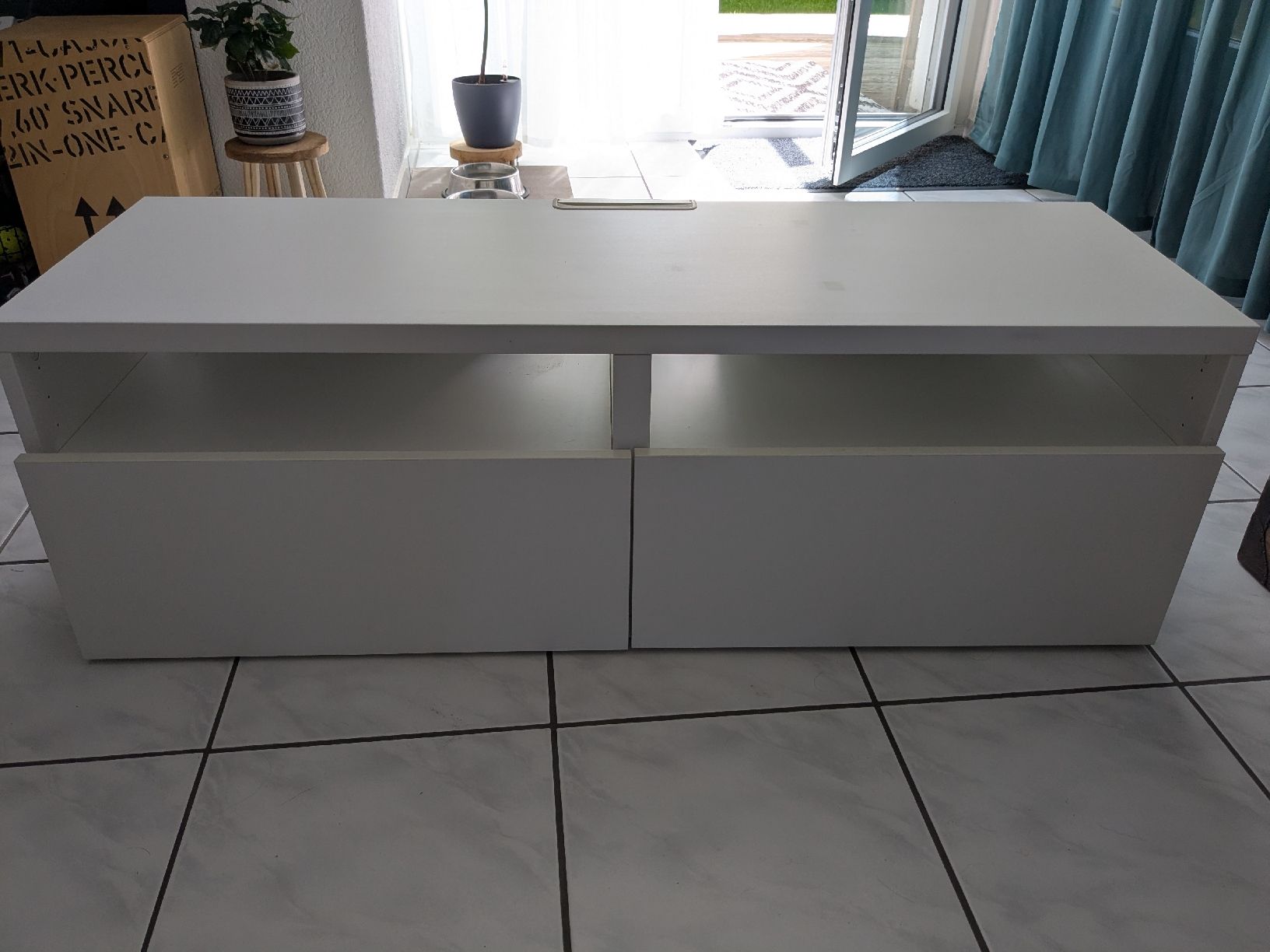 Ikea Mobili TV: Fernsehmöbel IKEA weiss – Usato da Liestal venduto da Babbel05