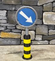 Inselpfosten mit Verkehrsschild  1:14