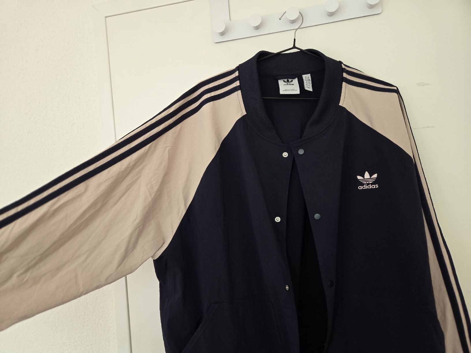 Adidas Giacche: Adidas Jacke XL – Nuovo (secondo la descrizione) da Zürich venduto da LeCaZh 1