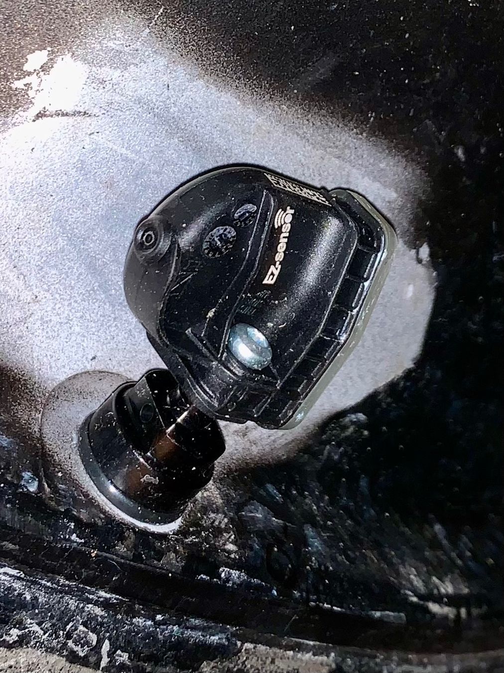 Jeep Pneus & Roues: Felgen mit 17. Radius – D'occasion à Berikon par iva_zk96 1