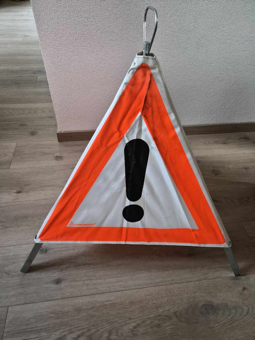 Triopan Schilder: Panneau de signalisation triangle, TRIORAN, usagé 2 pièces  – Gebraucht aus La Joux FR von car_ck96