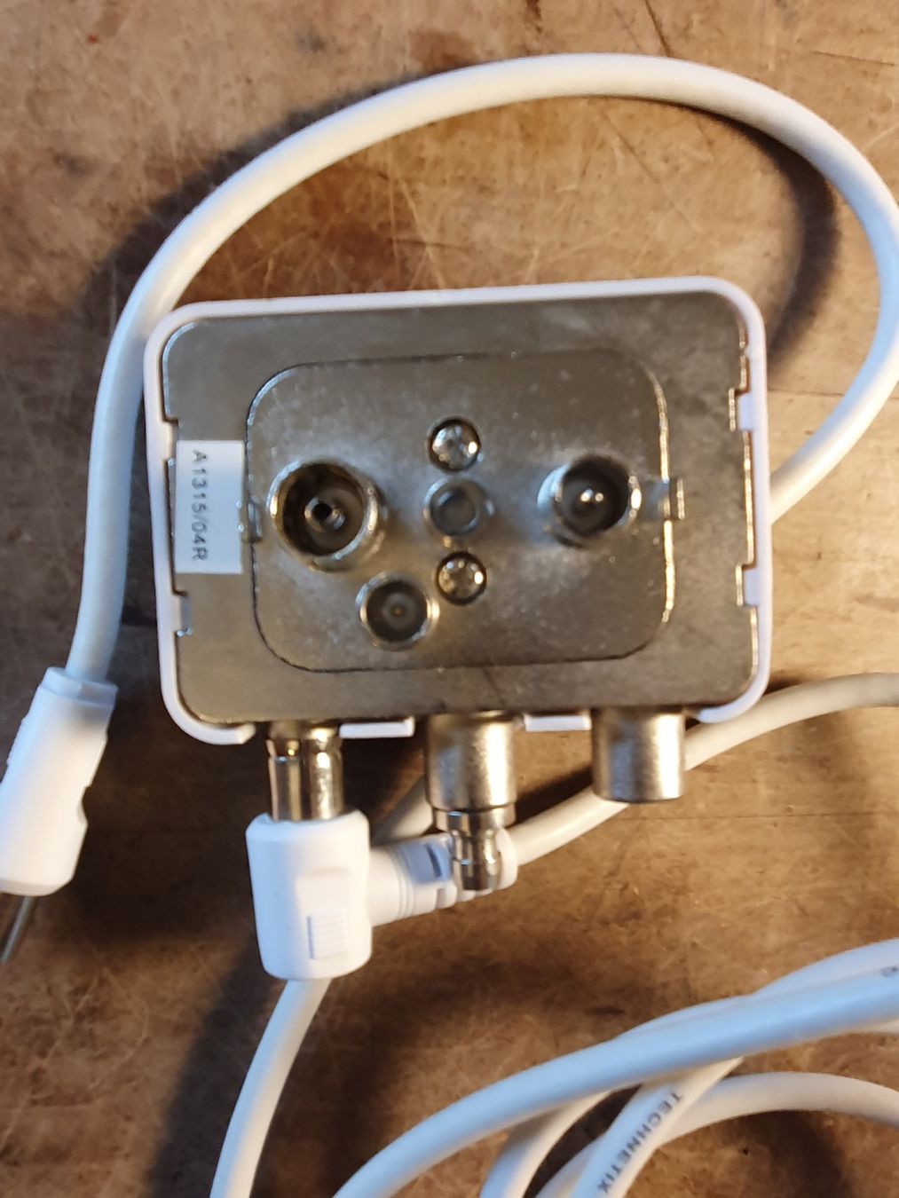 Sunrise Unità & Adattatore: Multimedia Adapter A1315/04R – Usato da Zürich venduto da loosebone 2
