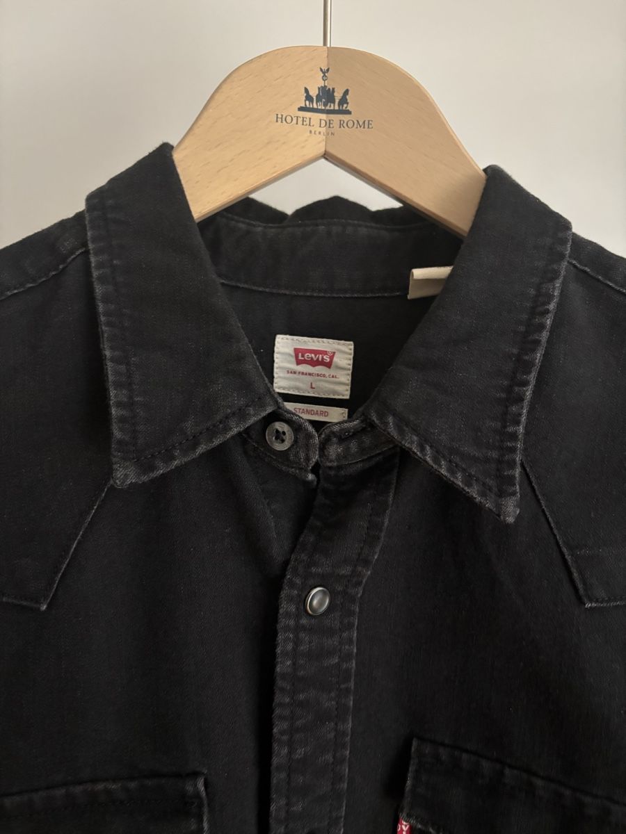 Levi's Camicie: Levi's Jeanshemd schwarz Grösse L – Usato da Bern venduto da MauiB 2