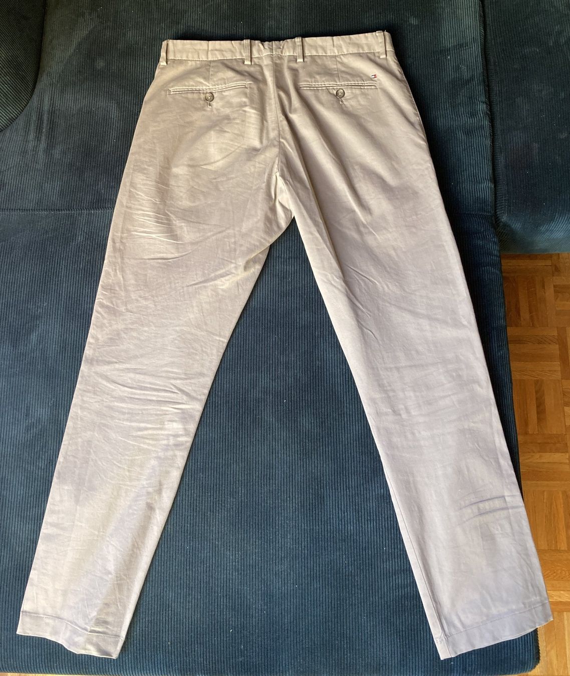 Pantaloni: Chino Tommy Hilfiger Hellgrau, Gr. 46 – Usato da Pully venduto da nick_lausanne 2