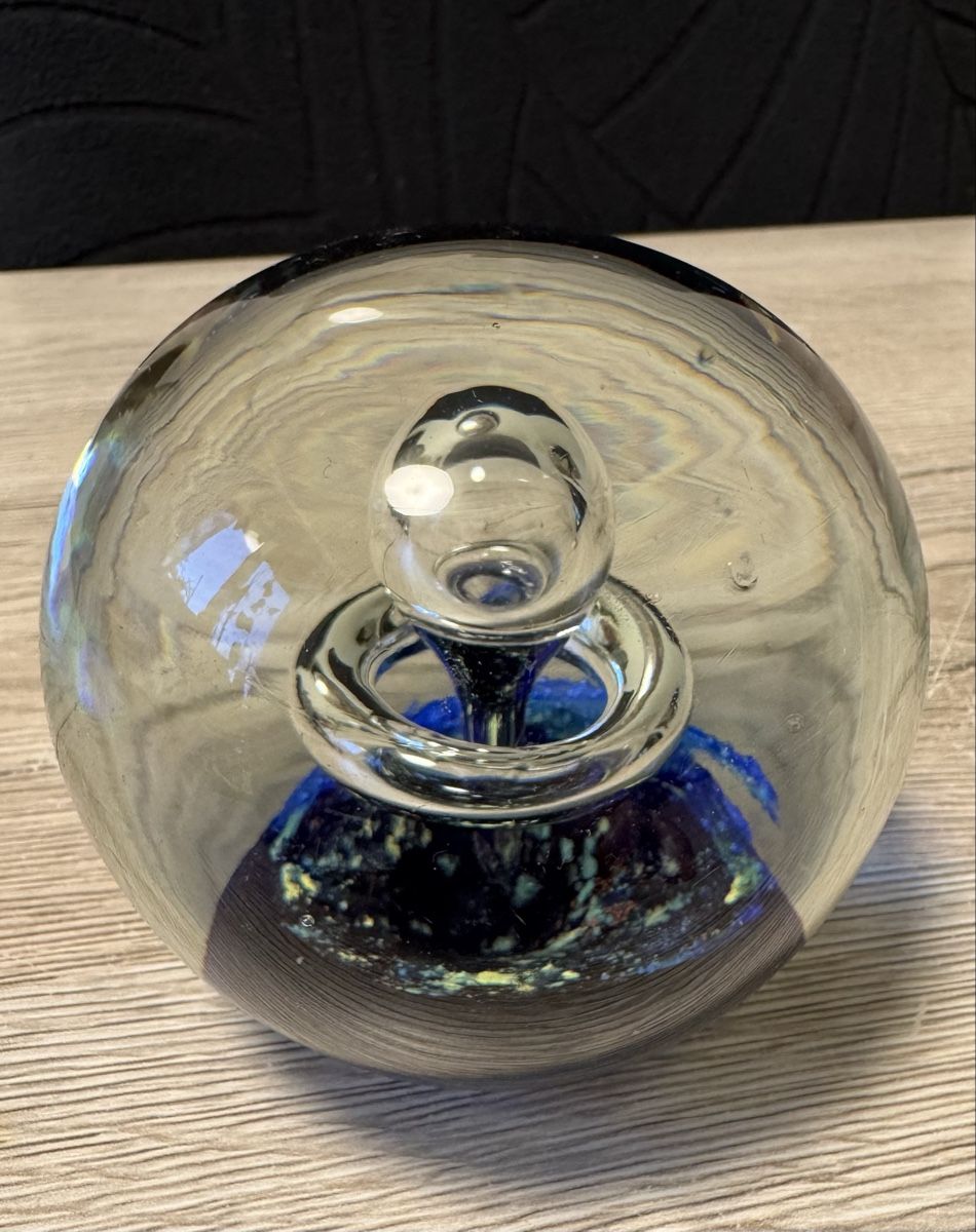 Murano Gläser: Murano Glas Briefbeschwerer , blau mit Sternenhimmel Design – Gebraucht aus Würenlos von Fejzo1987