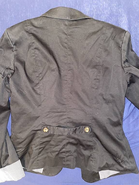 Vestes: Schwarzer Blazer Grösse 34 – D'occasion à Wettingen par vpr_9gz6 2