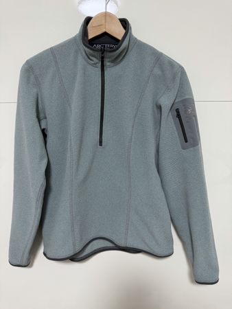 Arc'teryx Fleece Pullover Damen Grösse M hellblau gebraucht