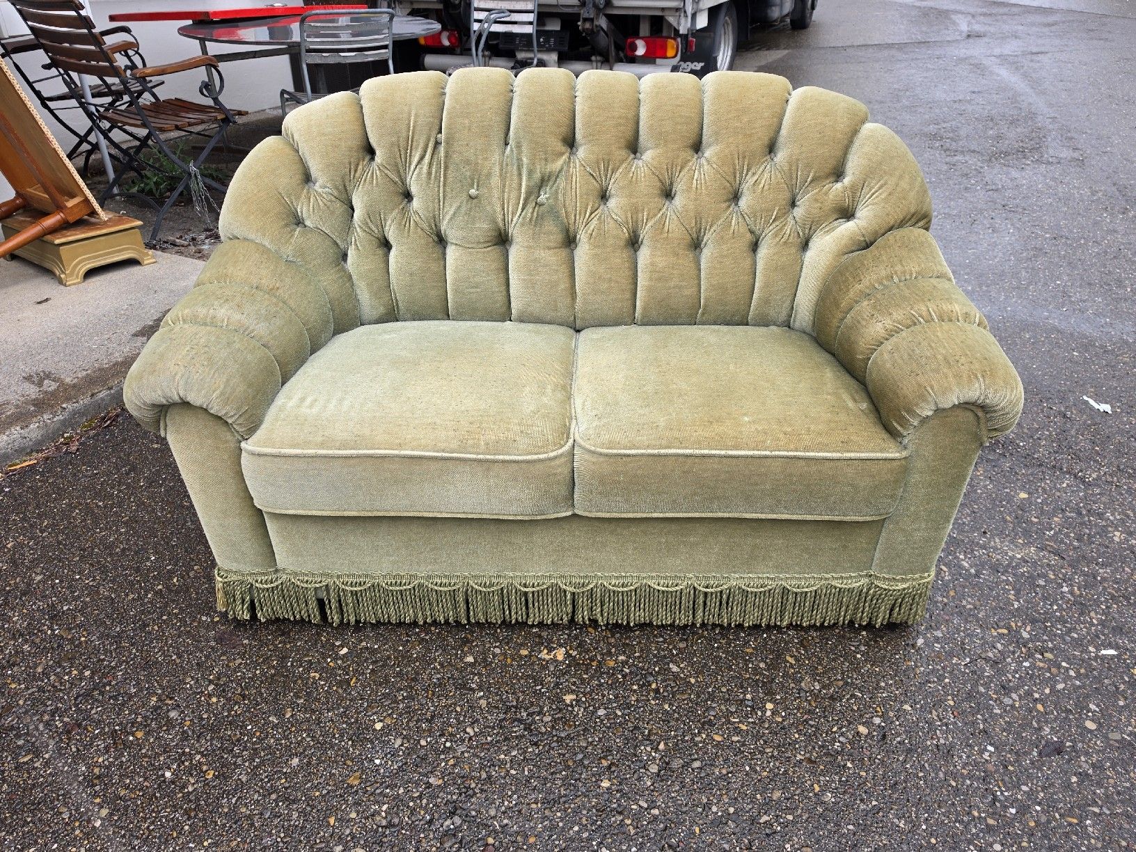 Sofas: Gemütliches Vintage Sofa, 2-Sitzer, – D'occasion à Mettlen par elios0888 7