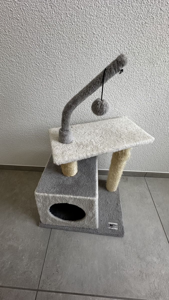 selbstgebauter kratzbaum birke Kratzbaum - stabil, handgefertigt aus Naturholz für Katzen. Bunterkopf –  Bunterkopf main image 0