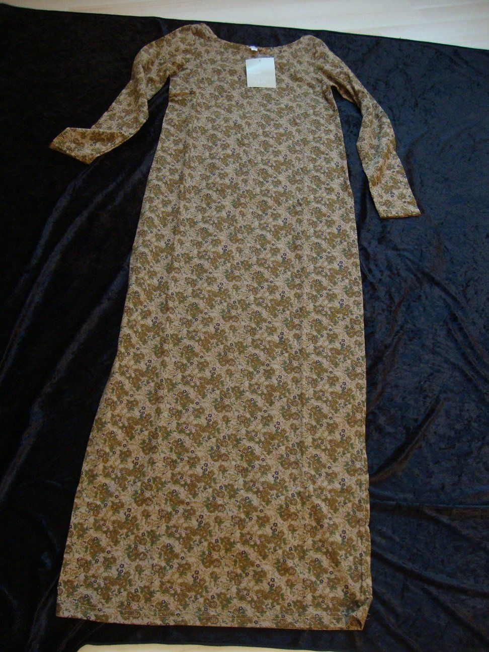 Vestiti: Schönes Longkleid-Suisses/C.Casual – Nuovo (secondo la descrizione) da Rothrist venduto da Mistery1