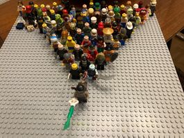 Konvolut Lego Figuren gemischt mit Platte