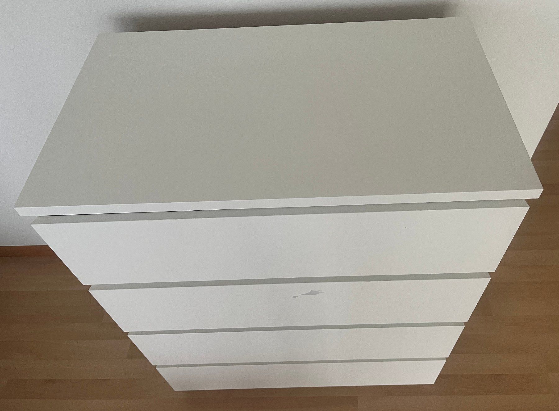 Ikea Cassettiere: IKEA MALM, Kommode 4 Schubladen weiss, 80x100cm – Usato da Zürich venduto da fbsm 3