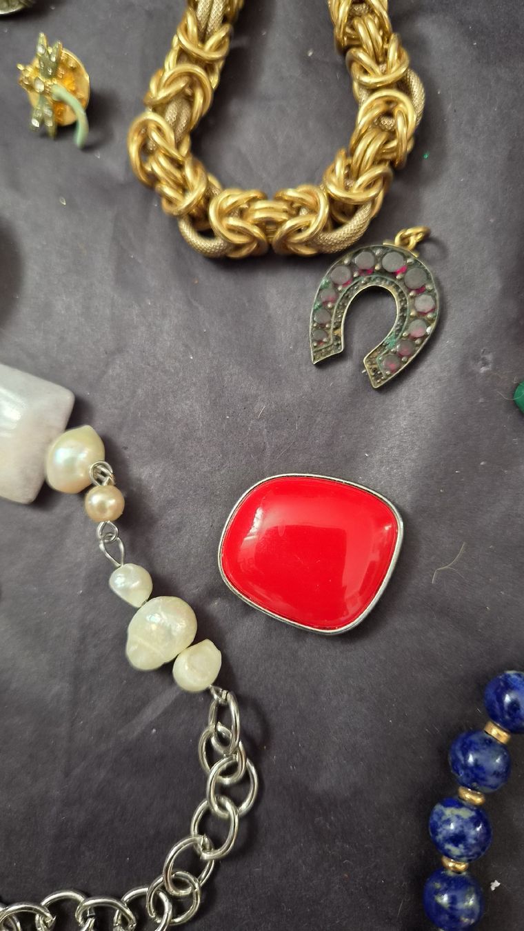 Autres bijoux: Schmuck Konvolut diverse – D'occasion à Kölliken par Upcycling-by-Mc-TAM 6