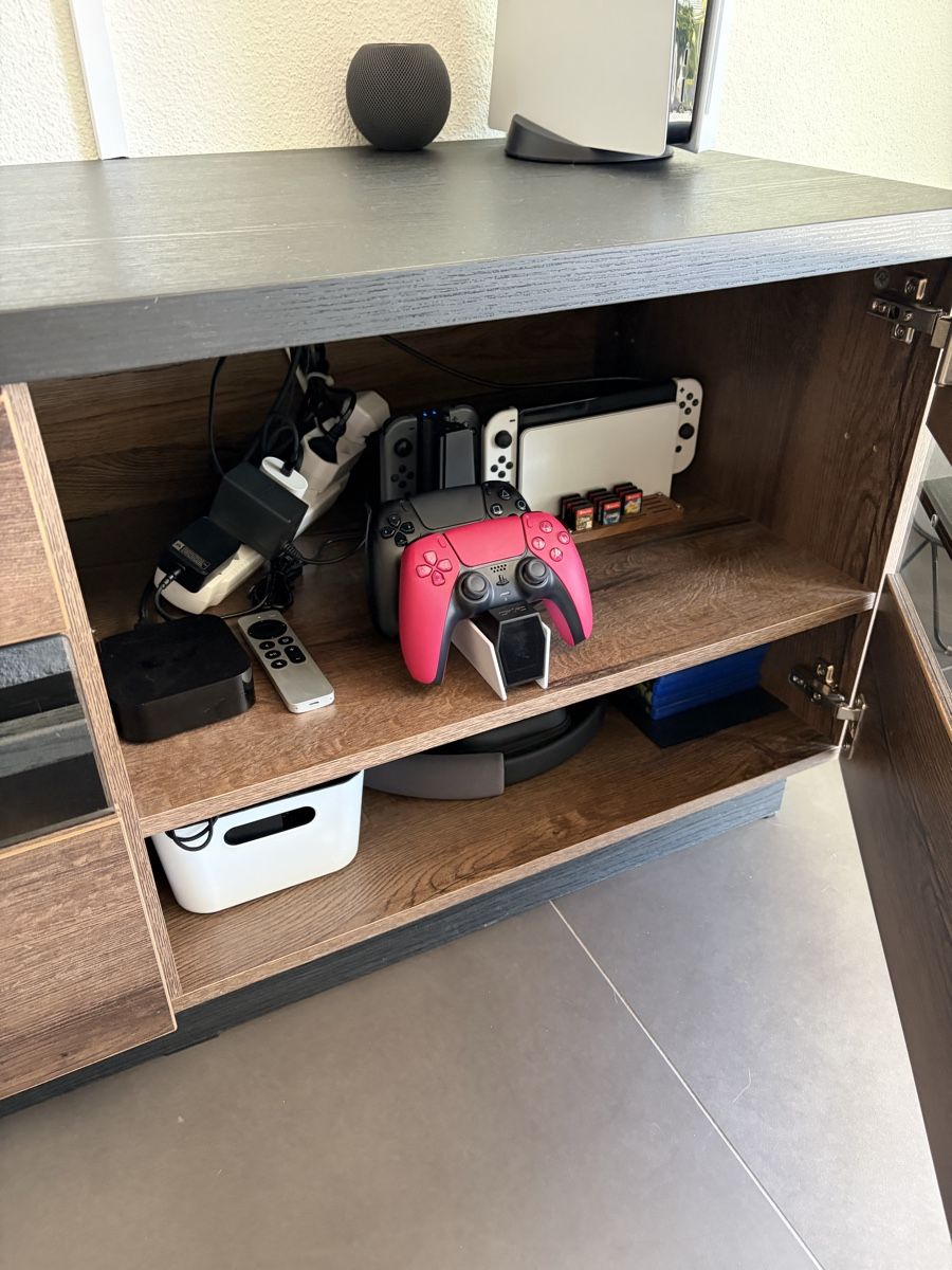TV Möbel: TV-Möbel – Gebraucht aus Brunnen von Andrea__95 1