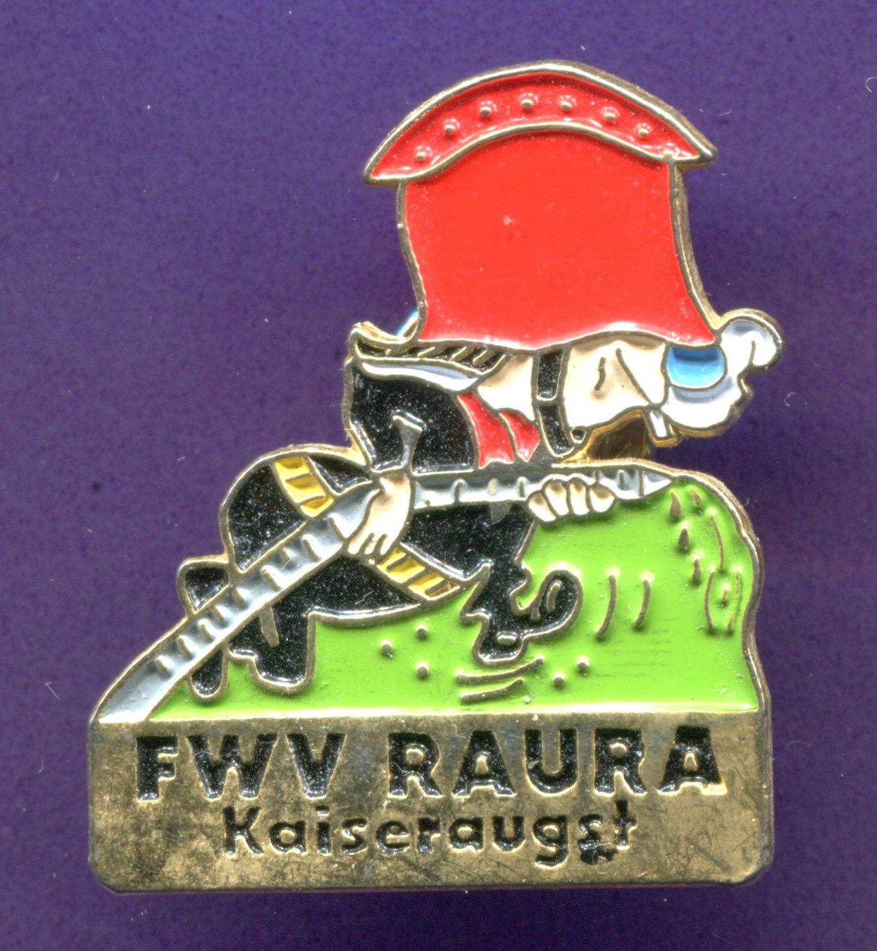 Placchette & Badge: Feuerwehr  KAISERAUGST – Usato da Winterthur venduto da Sammleroase
