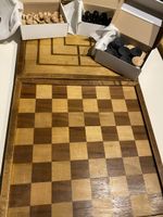 Antike Schach/Backgammon/Mühlebox inkl. Staunton Figuren etc