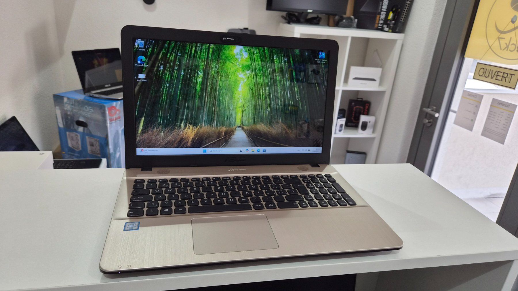 Asus Notebooks: Ordinateur portable Asus – Gebraucht aus Chatel-St-Denis von Teck7