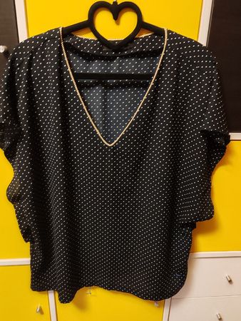 Gina Tricot Shirt Gr. 40, Schwarz-Weiss Gepunktetes Top
