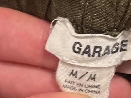 Pantaloni: Short kaki GARAGE – Usato da Le Locle venduto da Mayd_h 2