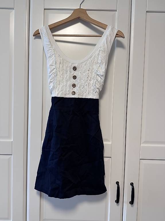 Vestiti: Gr.S TOPSHOP LONDON Kleid – Usato da Kilchberg ZH venduto da lolena