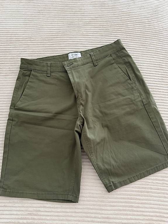 Pantaloni: Herren Hosen Only&Sons, Zara  – Usato da Wil SG venduto da mar_w7v7