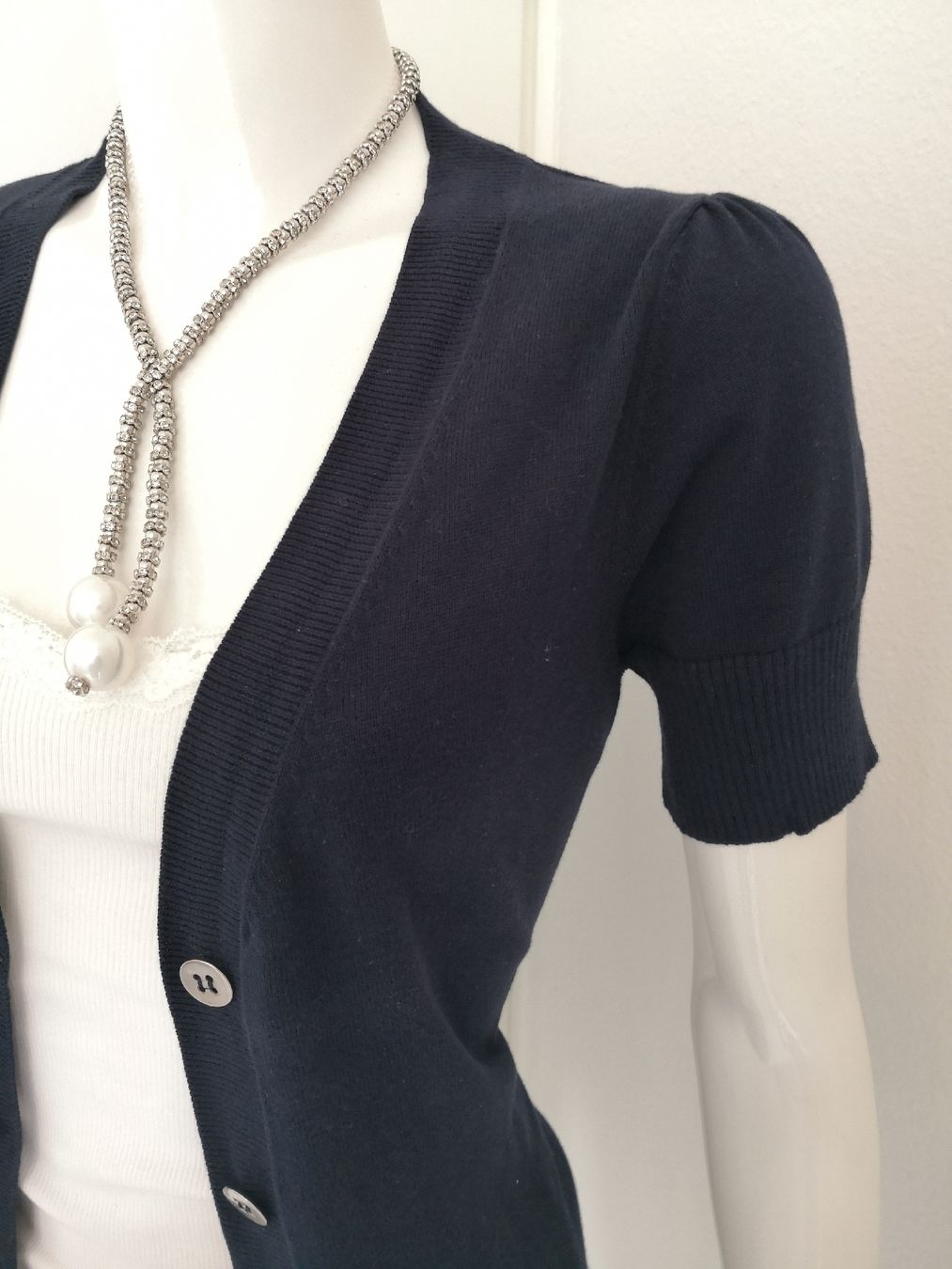 Mango Jacken: 🤩MANGO KURZARM STRICK-JACKE DUNKELBLAU – Gebraucht aus Olten von Naja-Twins-Twins 3