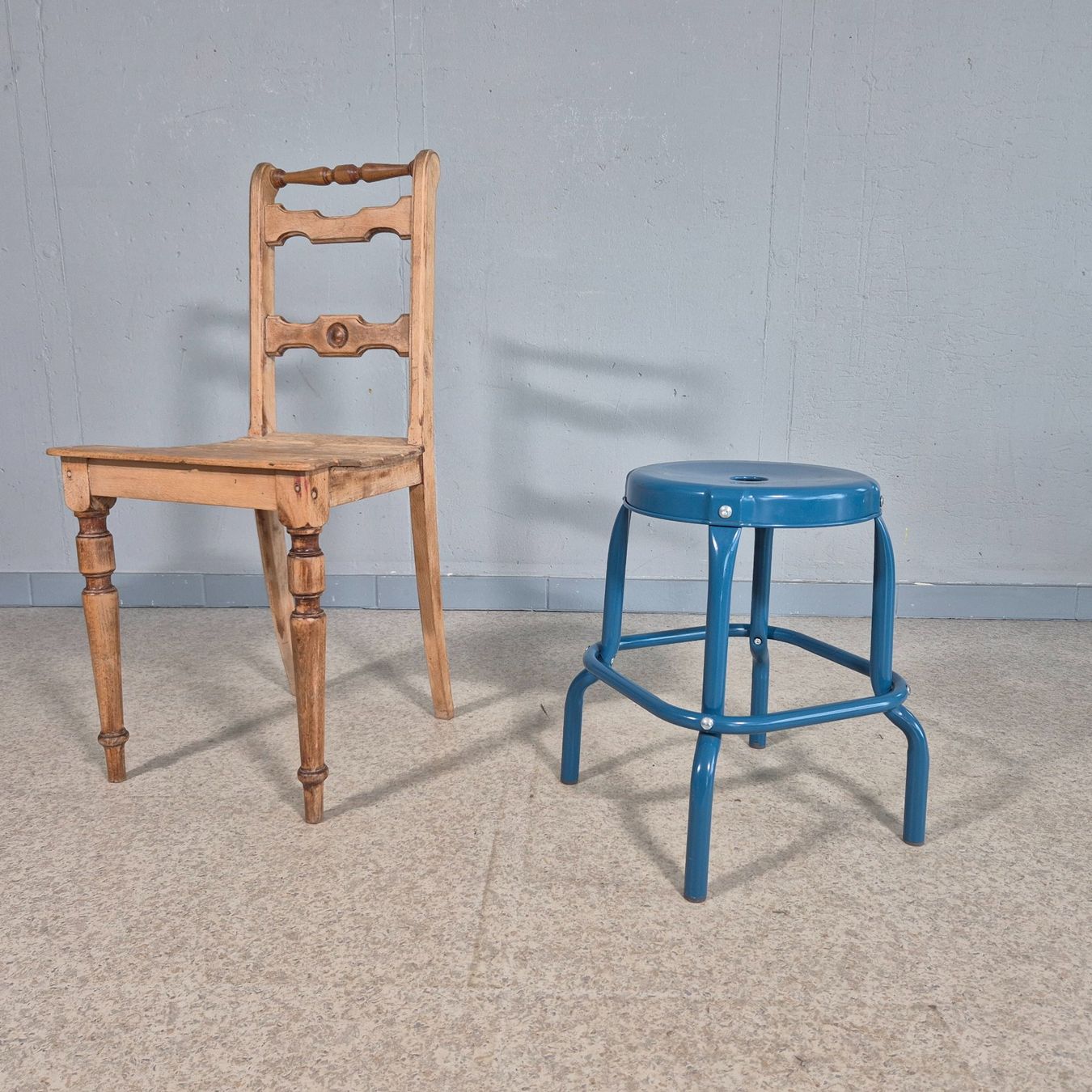Ikea Sgabelli: IKEA Räskog Hocker Industriedesign Stool Metall Höcker – Usato da Nottwil venduto da Wondewa-Shop 1