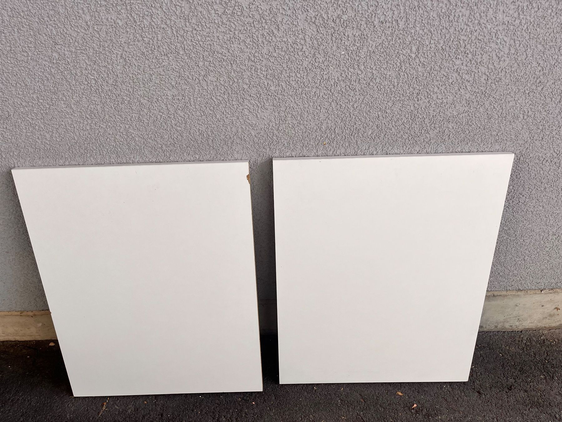 Ikea Armoires: 2 tablettes IKEA KOMPLEMENT blanc – D'occasion à Fribourg par Mikassassa 1