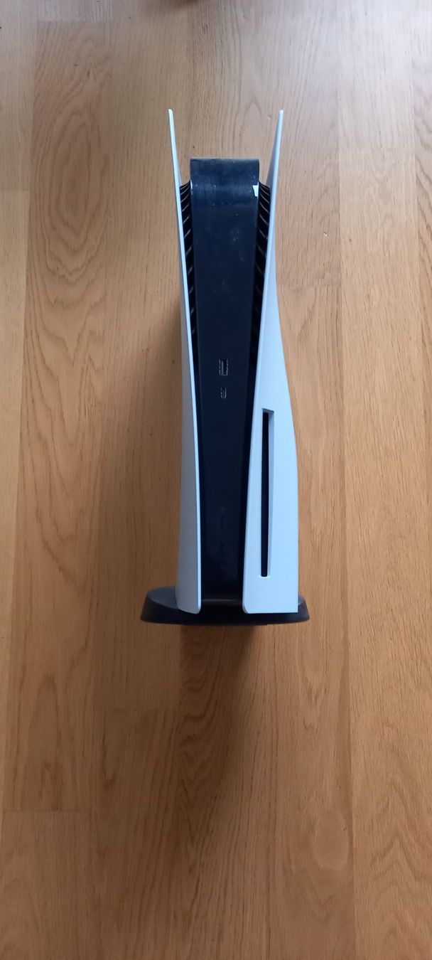 Sony Console: Ps5 Konsole mit CD Laufwerk – Usato da Luzern venduto da Brokiland 1