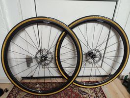 Paire de roues carbone ax lightness  handmade in Germany