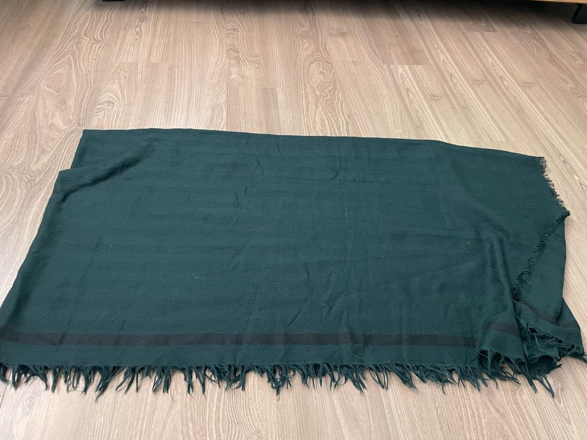 Foulard & Sciarpe: Lot de 3 écharpes – Usato da Sierre venduto da Ruyfigas 1