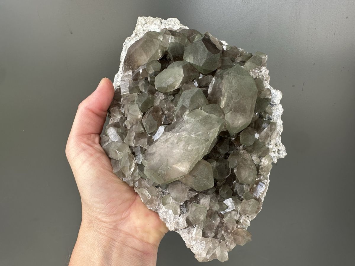 Minerali & Pietre curative: Stufe mit 2 Gwindeln & Rosafluorit Furka – Usato da Oberuzwil venduto da Crystall0 3
