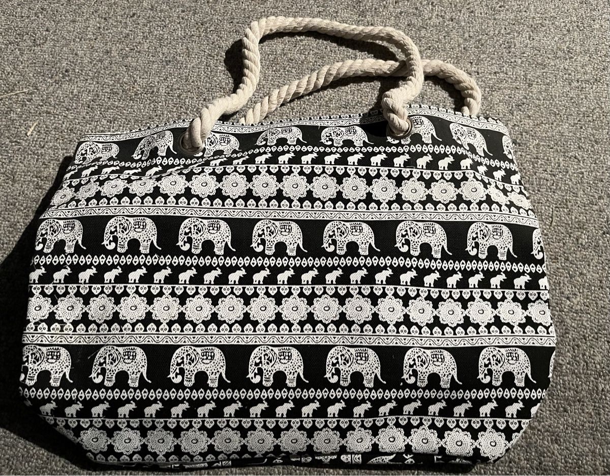 Taschen: Einkaufstasche Motiv Elefant neu – Neu (gemäss Beschreibung) aus Kriens von Honey79