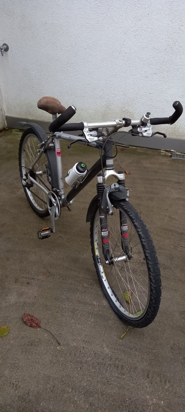 Velos: Velo – Defekt aus Uznach von fufr 1