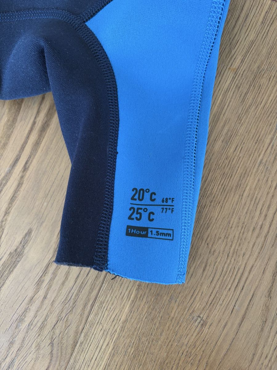 Decathlon Anzüge: Neopren Kinder – Gebraucht aus Schwarzenburg von SchoggoLoggo