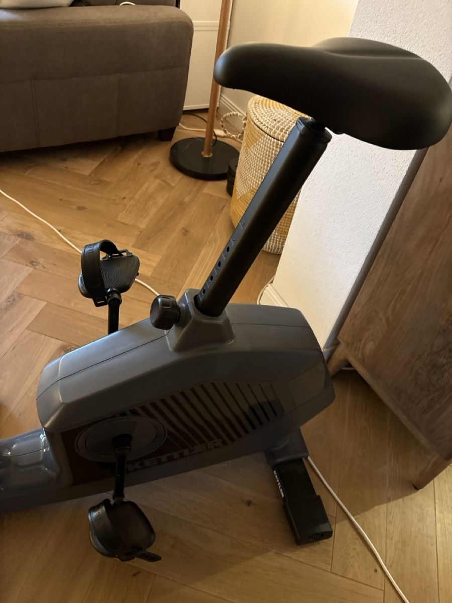 Kettler Hometrainer: Heimtrainer Kettler Ergometer Crosstrainer Velo – Usato da Luzern venduto da jacky_brown123 1