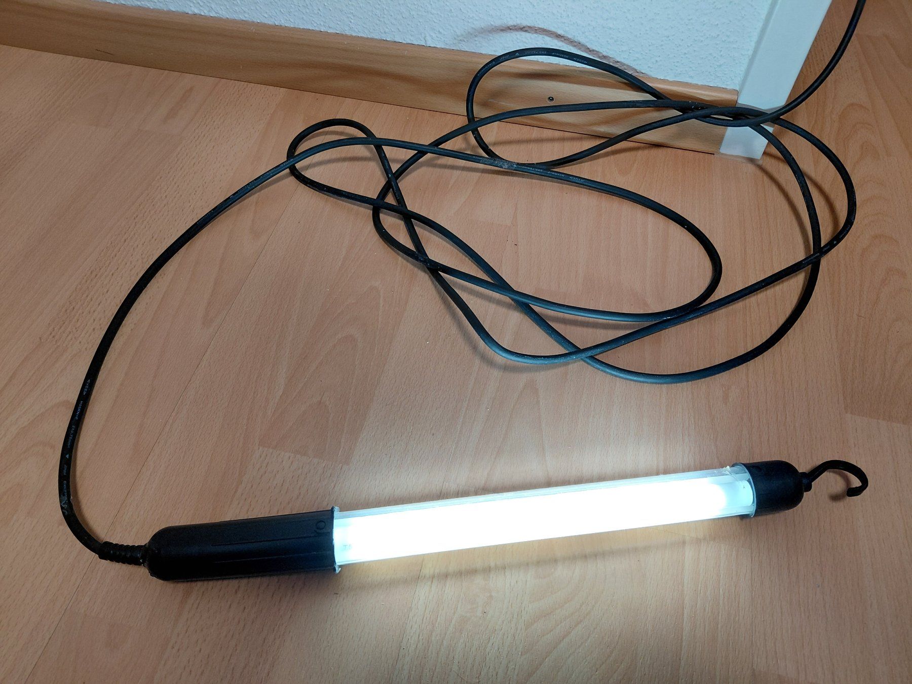Lampen: Stablampe - elektronische Werkstatt-Leuchte – Gebraucht aus Dietikon von Chadascha