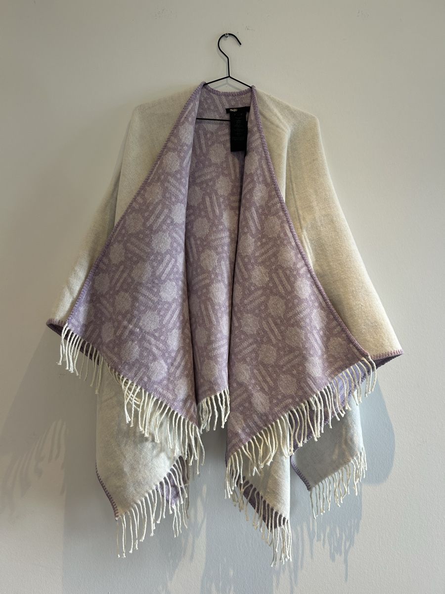 Maje Altro in Moda donna: Maje Poncho mit Etikett – Nuovo e nell'imballaggio originale da Aeugst am Albis venduto da schatzkistee 1