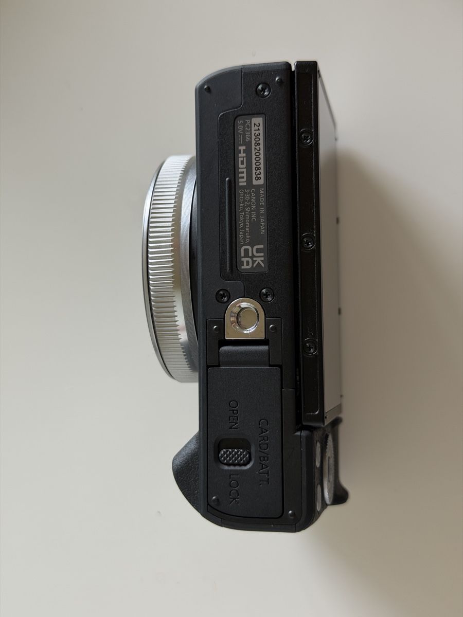 Canon Fotocamera: Canon PowerShot G7 X Mark III Silber Neu + memory card 128GB – Nuovo e nell'imballaggio originale da Aeschi b. Spiez venduto da dar_sjp8 5