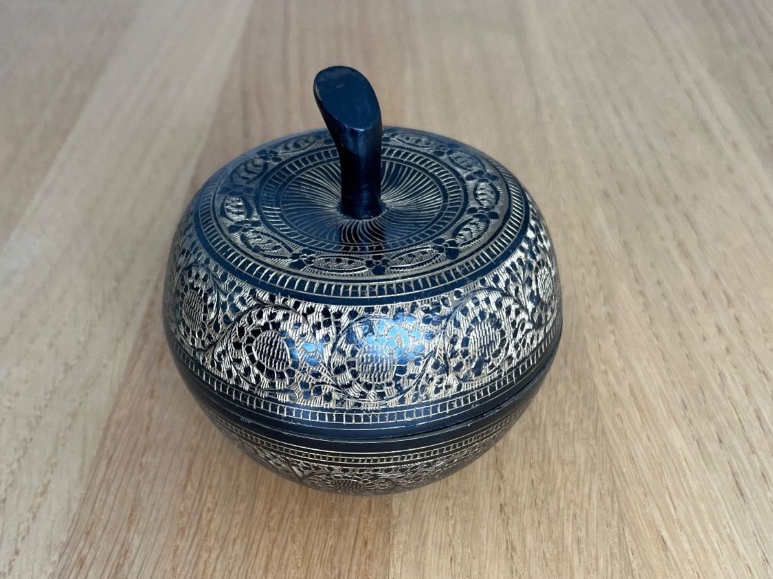 Tutte le decorazioni: Dose, Töpfchen, Deko, Messing, asiatisch, Vintage, Döschen – Usato da Netstal venduto da spaltflo01 1