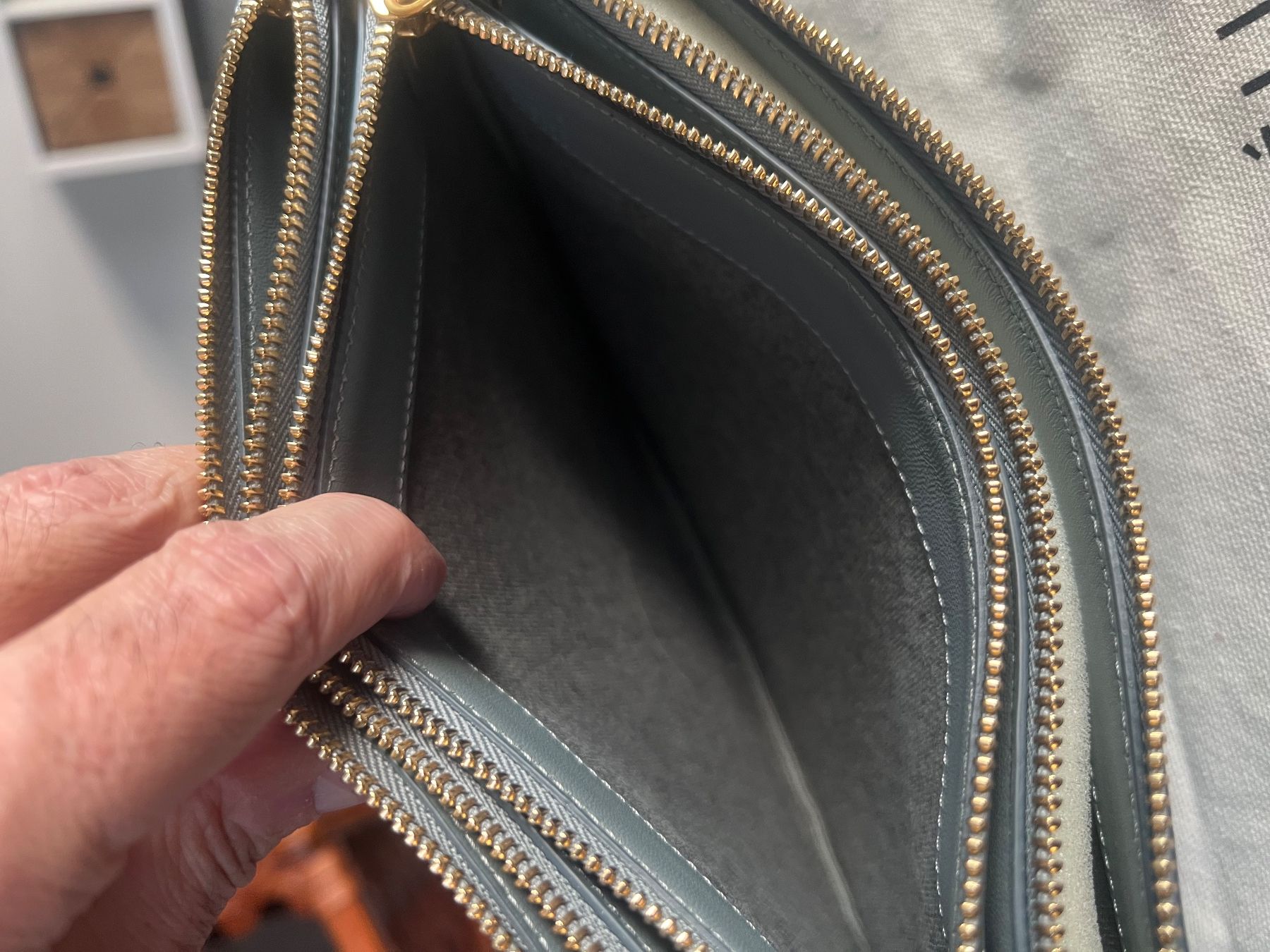 Celine Borse: Old Céline Trio in grüngrau – Nuovo (secondo la descrizione) da Siebnen venduto da Tiguli 6