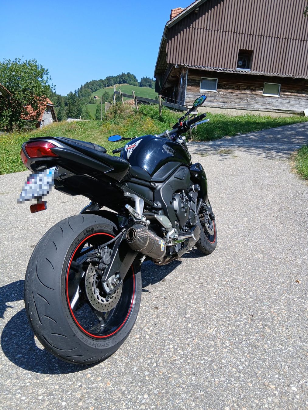 Yamaha Strada: Yamaha FZ1 – Usato da Flühli LU venduto da sve_wkr7 2