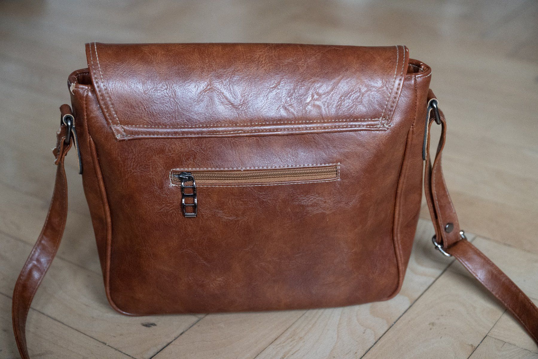 Borse da donna: Handtasche mit schönen Dekoelementen – Usato da Biel/Bienne venduto da alaska_we 1