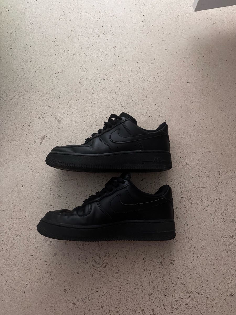 Nike Scarpe da donna: Black Nike Airforce – Usato da Wallbach venduto da premiumcc999