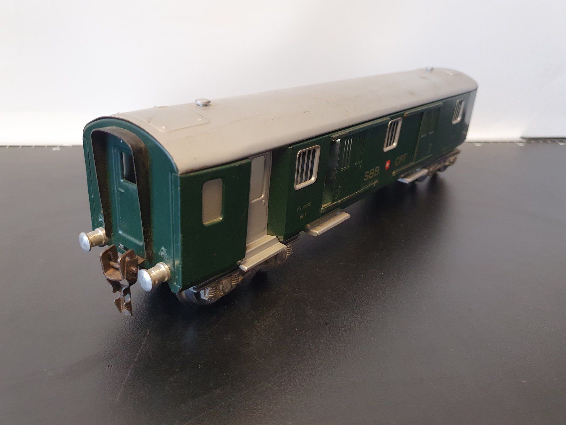Hag Modelleisenbahnen: HAG:0: SBB GEPÄCKWAGEN GRÜN – Gebraucht aus Biglen von taunus82 1