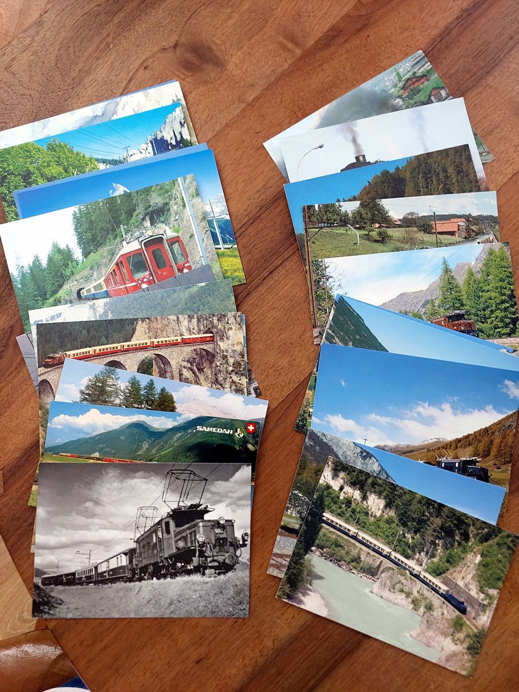 Cartoline postali: RhB Pullmanzüge - Ansichtskarten-Serie – Usato da Schönenwerd venduto da Steidi
