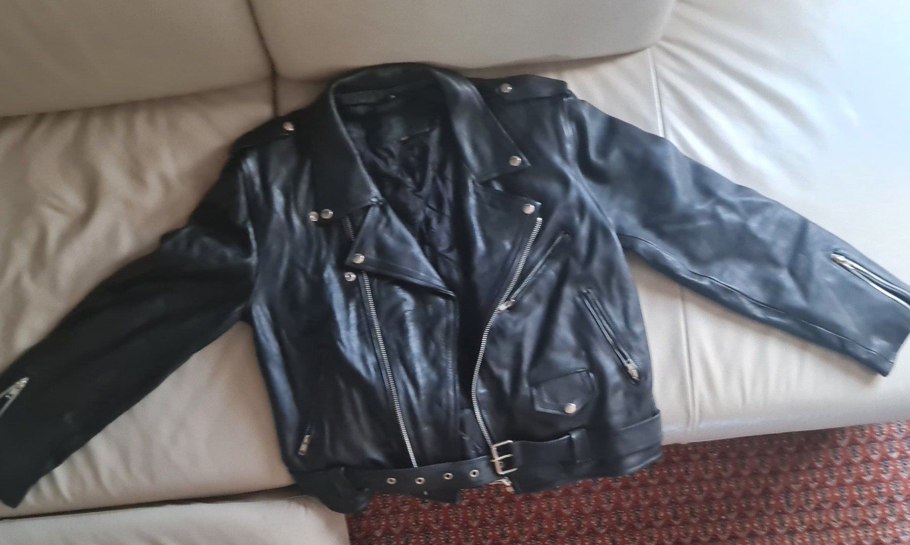 Jacken: Lederjacke in schwarz – Gebraucht aus Coeuve von Nelly2