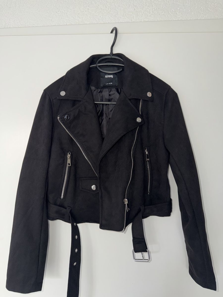 Jacken: Veste noir  – Gebraucht aus Eclépens von Lisa148900